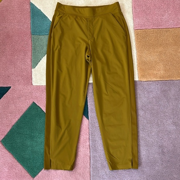 Athleta Brooklyn Ankle Pant Mustard Gold Stretchy Jogger Pant Sz 8 - Picture 3 of 17
